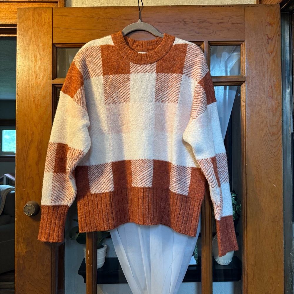 a new day Checkered Sweater - Brown and White